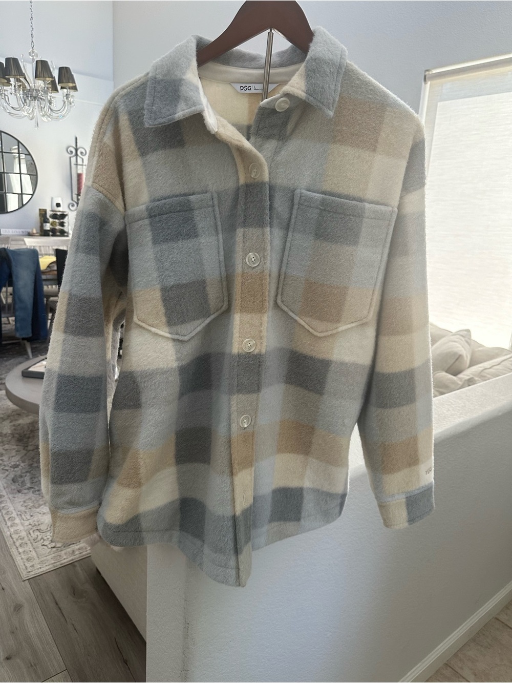 DSG Plaid Fleece Shacket Large Oversized Flannel Shirt Jacket Gray Beige Cream